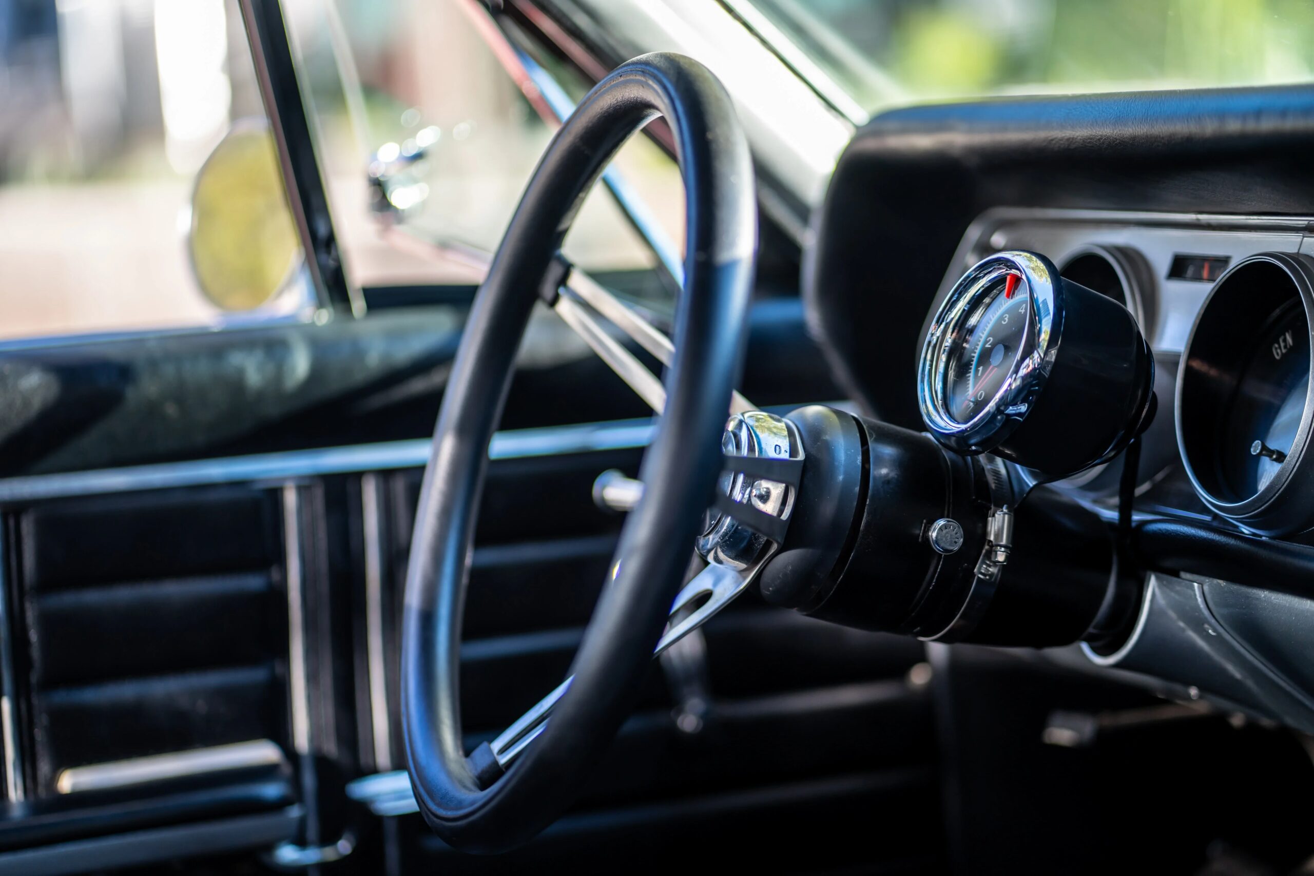 Oldsmobile-442-1967-Silver-Black-5