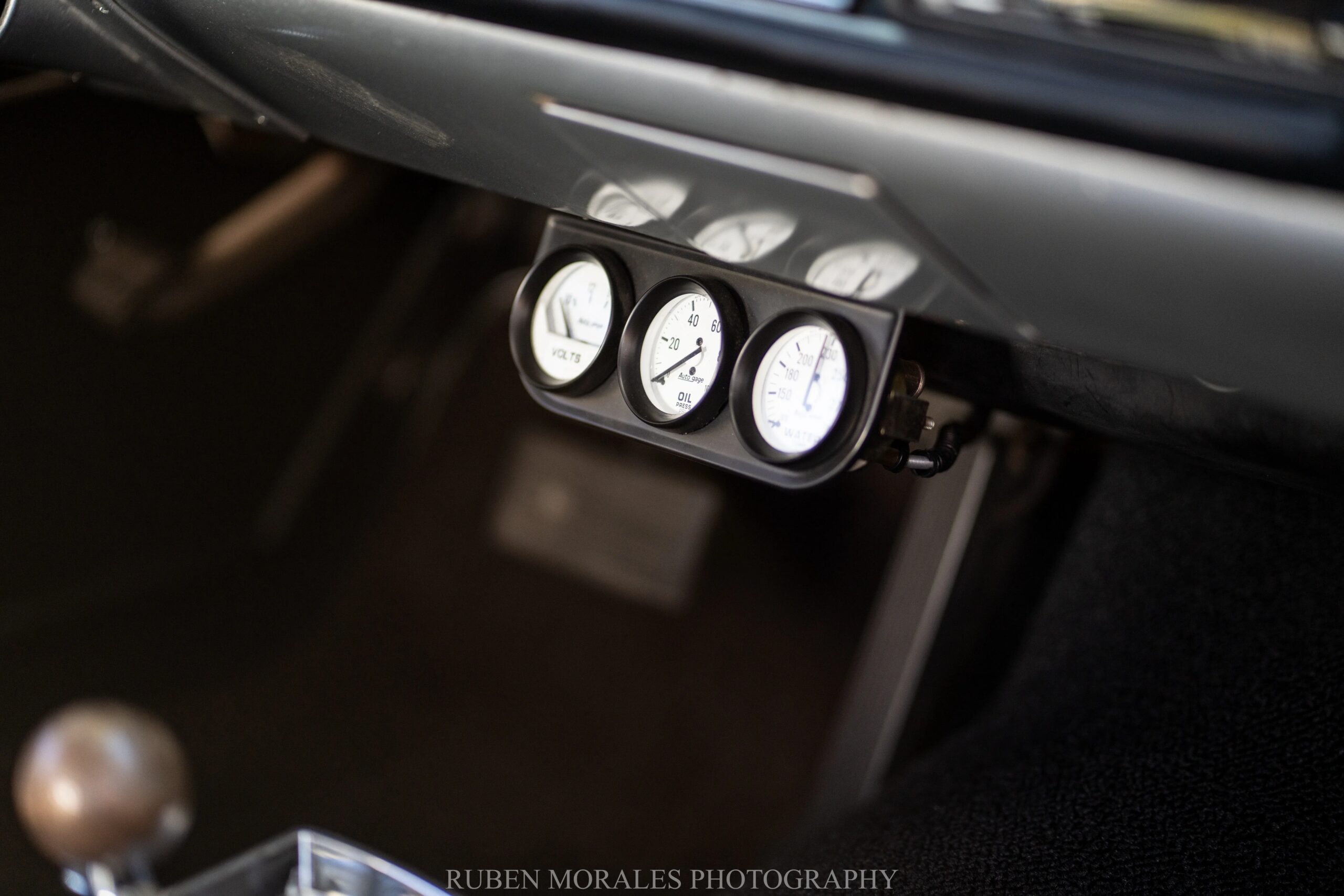 Oldsmobile-442-1967-Silver-Black-6