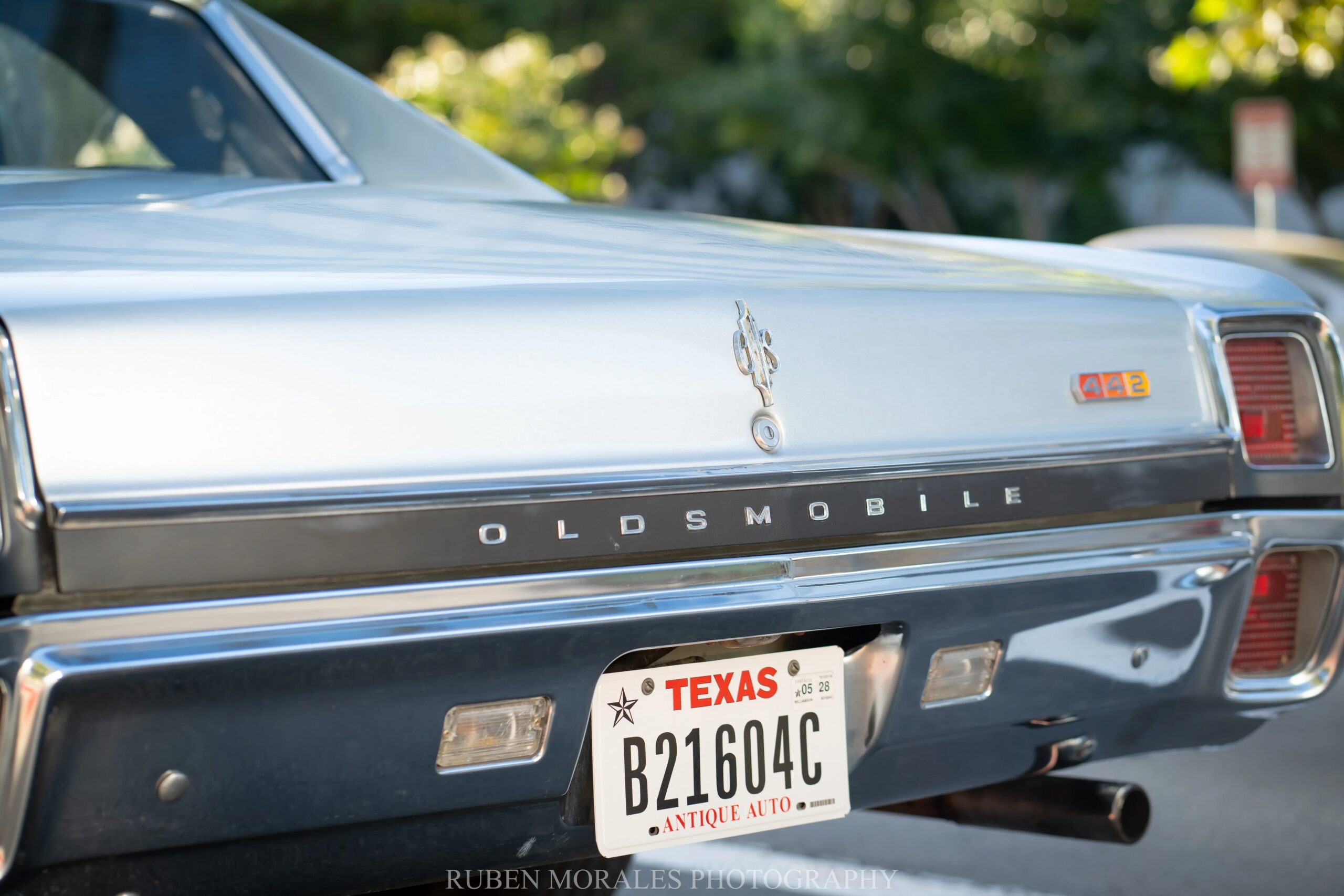 Oldsmobile-442-1967-Silver-Black-7