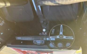 Oldsmobile-442-1968-Red-Black-11
