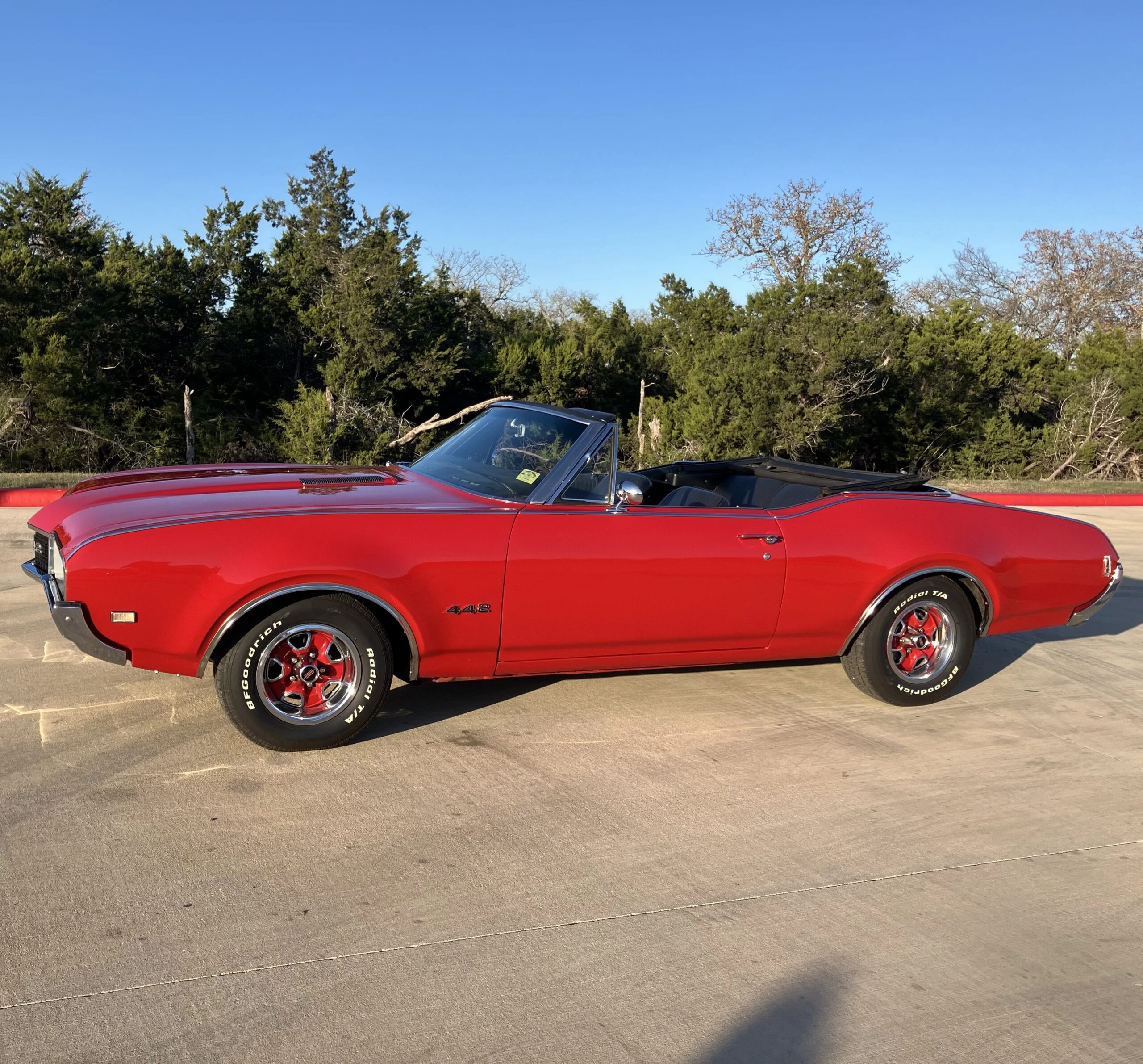 Oldsmobile-442-1968-Red-Black-17