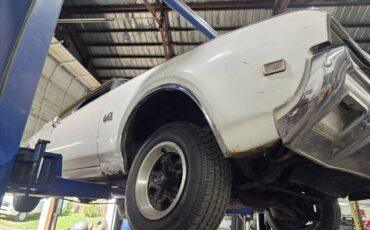 Oldsmobile-442-1969-white-17
