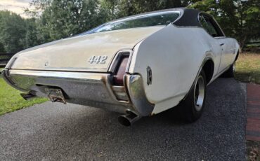 Oldsmobile-442-1969-white-4