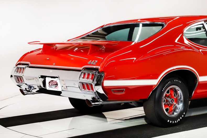 Oldsmobile-442-1972-Flame-Orange-Black-22