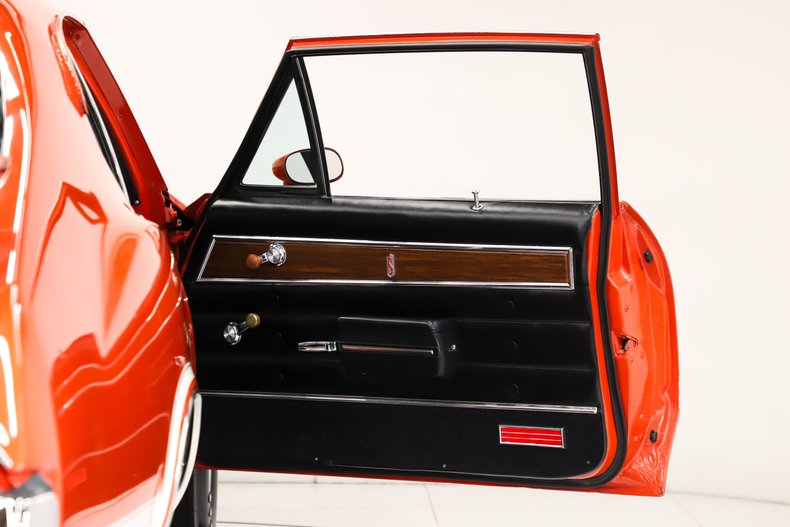 Oldsmobile-442-1972-Flame-Orange-Black-31