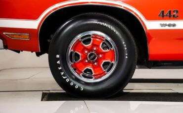 Oldsmobile-442-1972-Flame-Orange-Black-33