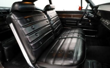Oldsmobile-442-1972-Flame-Orange-Black-37