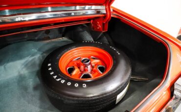 Oldsmobile-442-1972-Flame-Orange-Black-47