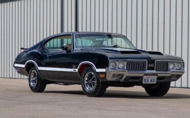 Oldsmobile-442-w30-1970-Black-White