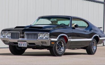 Oldsmobile-442-w30-1970-Black-White-4