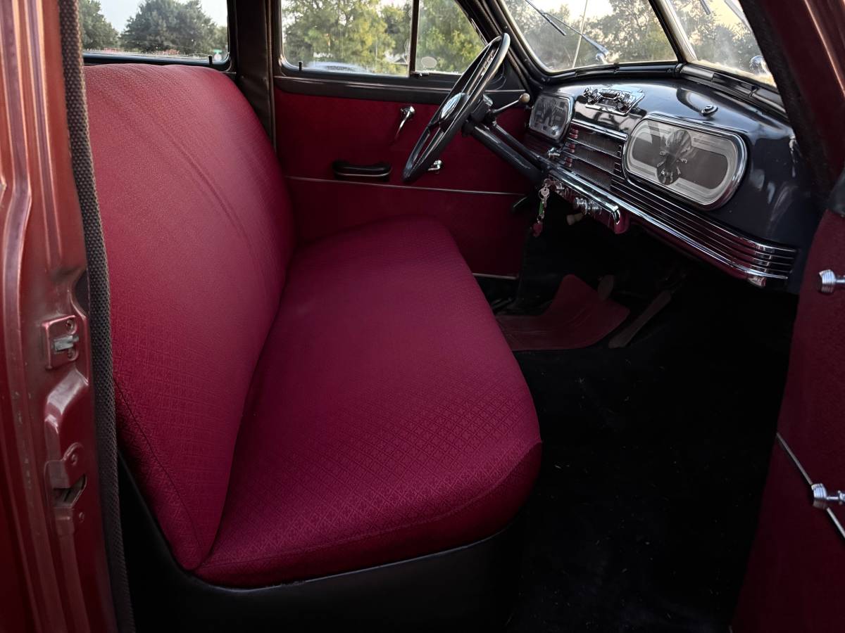 Oldsmobile-78-1948-red-16