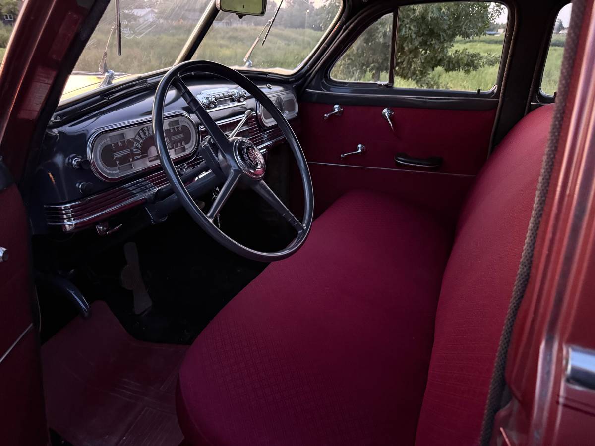 Oldsmobile-78-1948-red-9