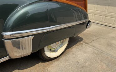 Oldsmobile-88-1949-Green-Beige-1