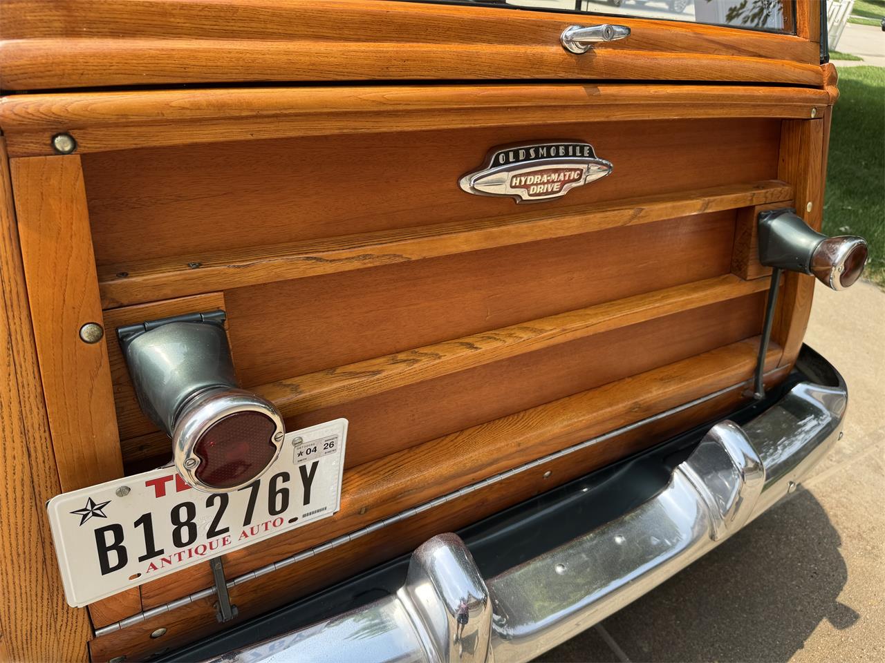 Oldsmobile-88-1949-Green-Beige-14