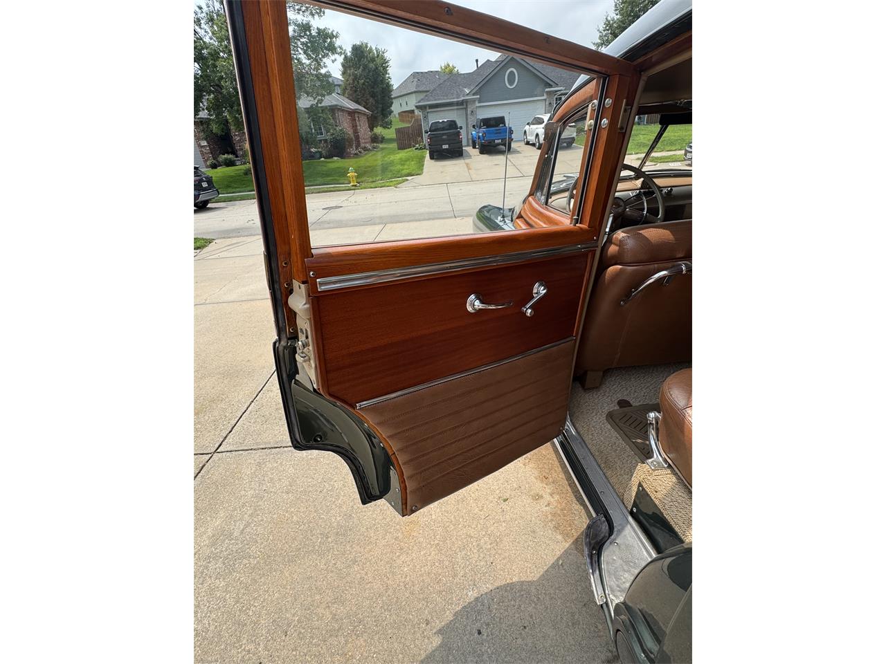 Oldsmobile-88-1949-Green-Beige-19