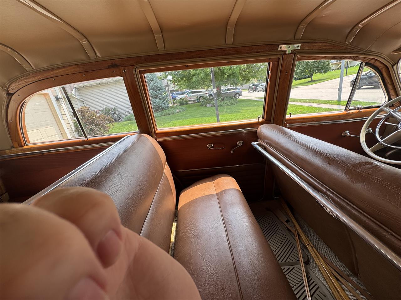 Oldsmobile-88-1949-Green-Beige-23