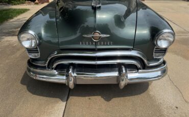 Oldsmobile-88-1949-Green-Beige-3