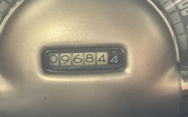 Oldsmobile-88-1949-Green-Beige-32