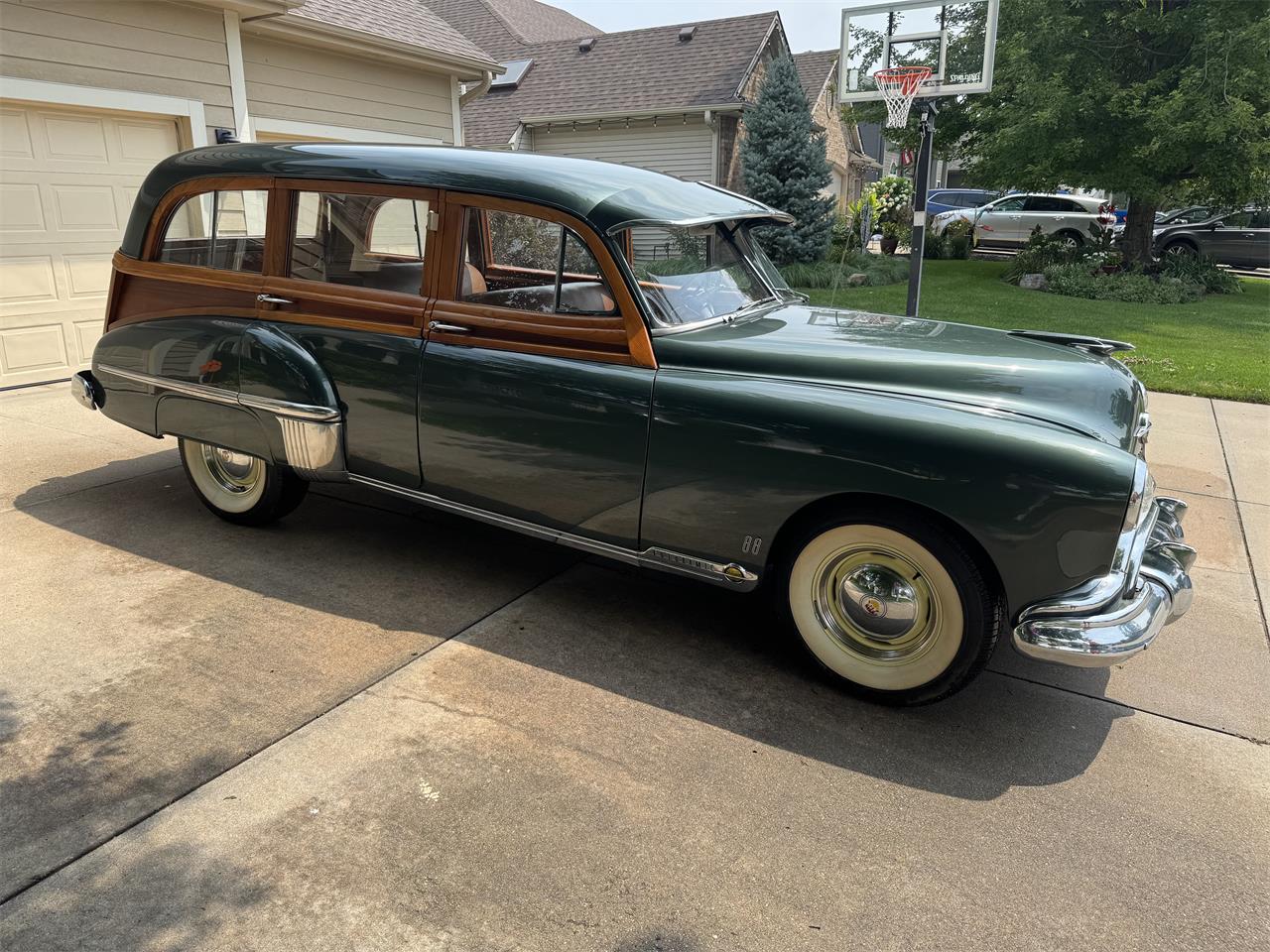 Oldsmobile-88-1949-Green-Beige-5
