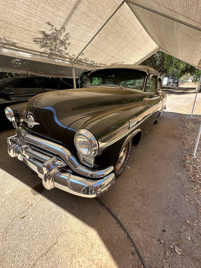 Oldsmobile-88-1952-black-1