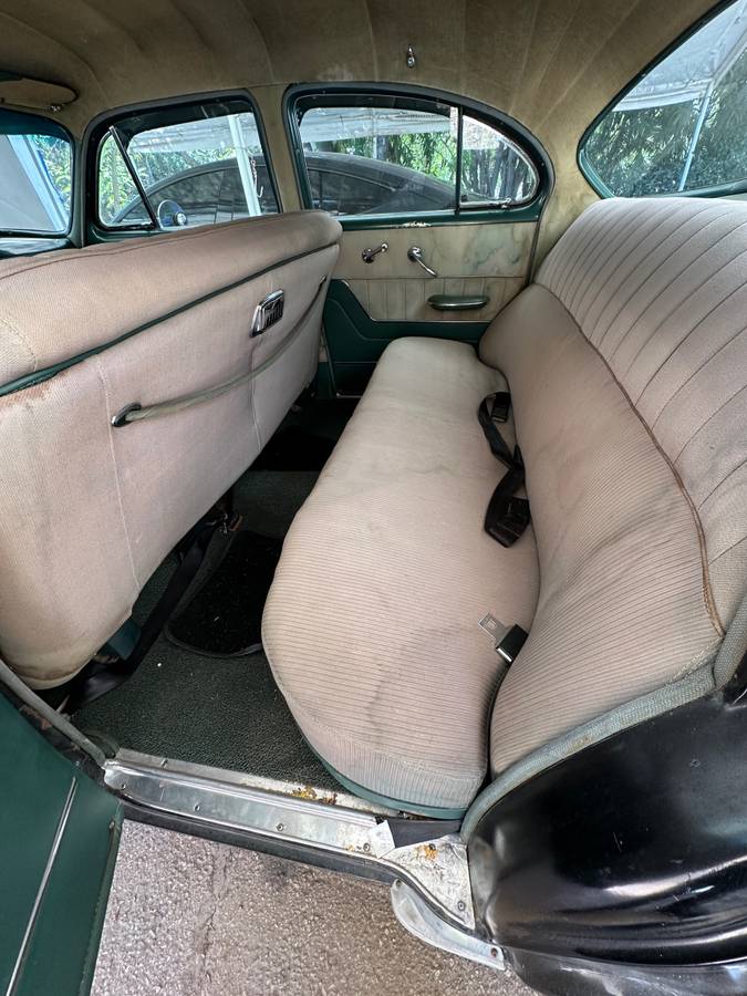 Oldsmobile-88-1952-black-5