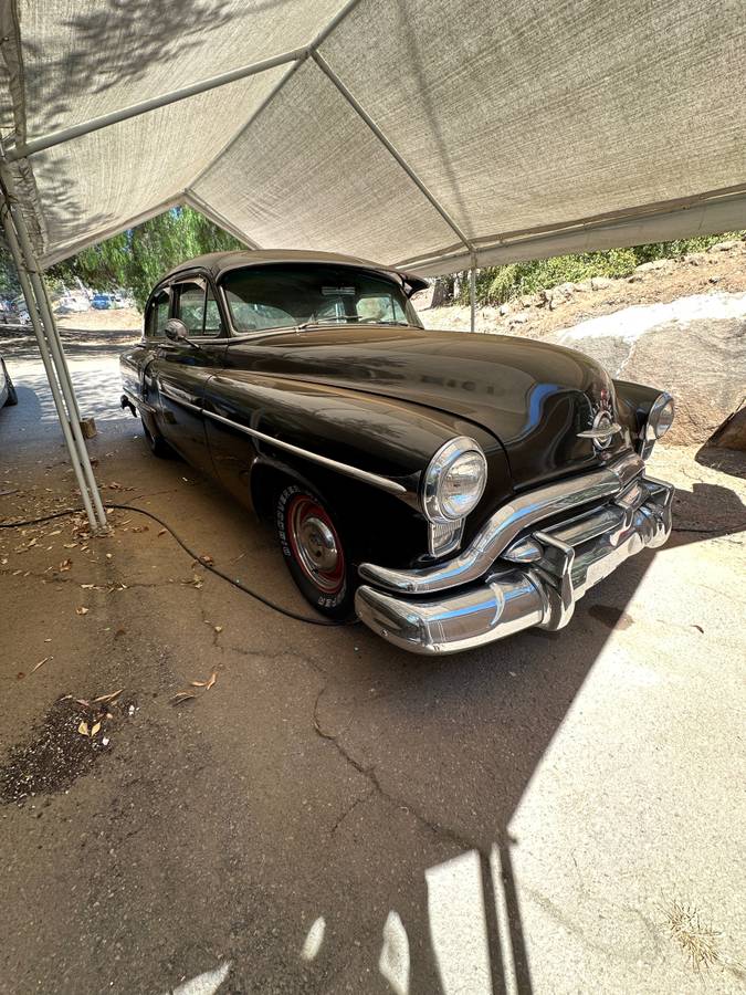 Oldsmobile-88-1952-black-6