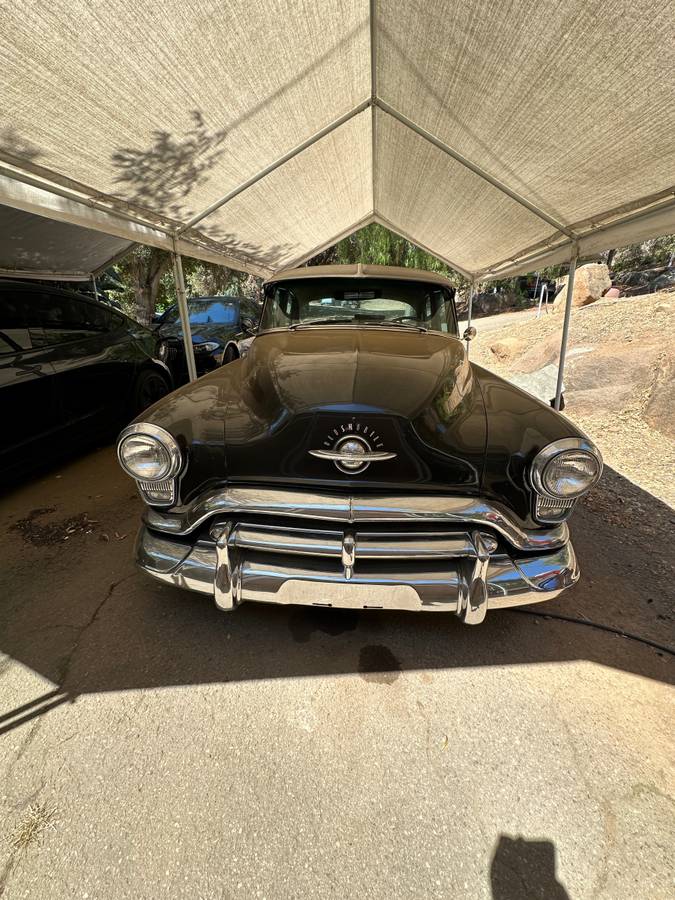 Oldsmobile-88-1952-black