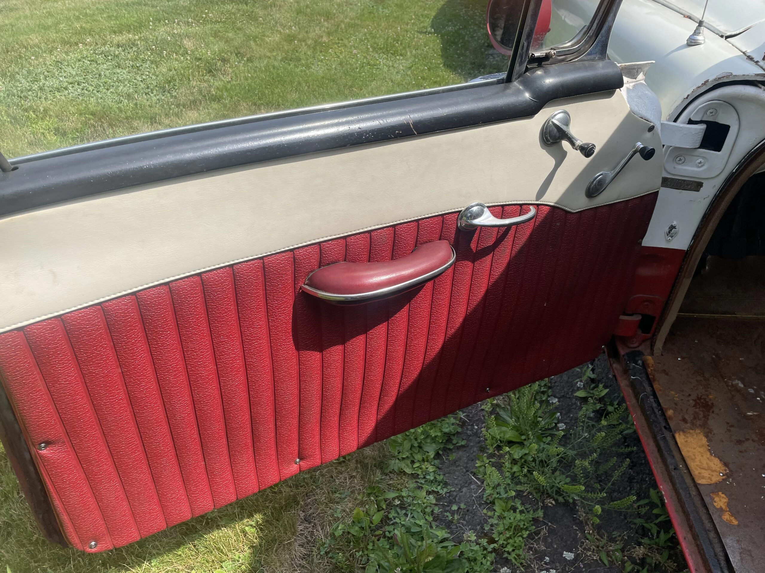 Oldsmobile-88-1956-Red-Burgundy-2