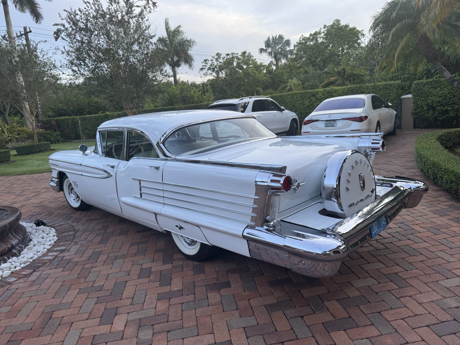 Oldsmobile-88-1958-Sedan-2
