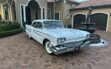 Oldsmobile-88-1958-Sedan