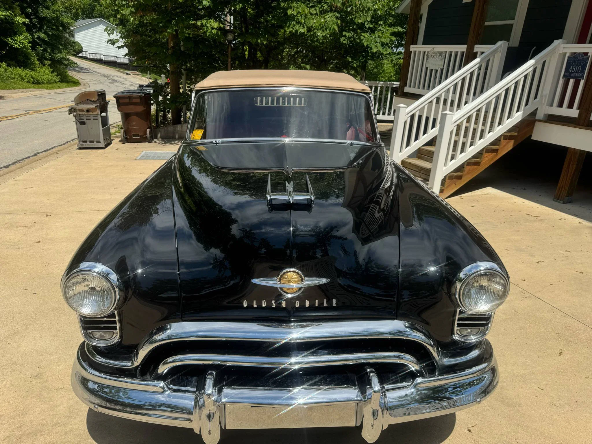 Oldsmobile-88-coupe-1950-Black-Red-15