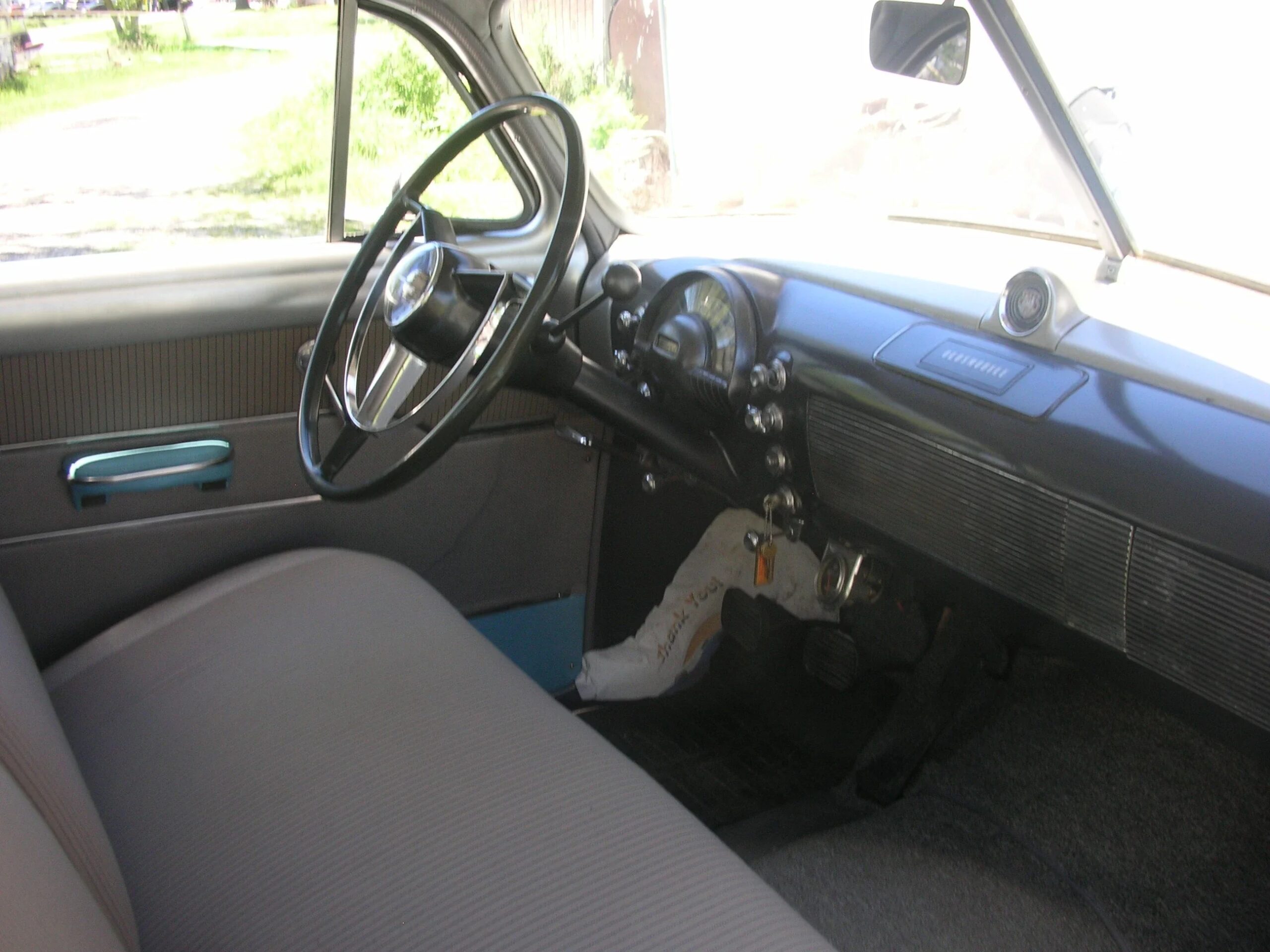 Oldsmobile-88-coupe-1950-Blue-Beige-6