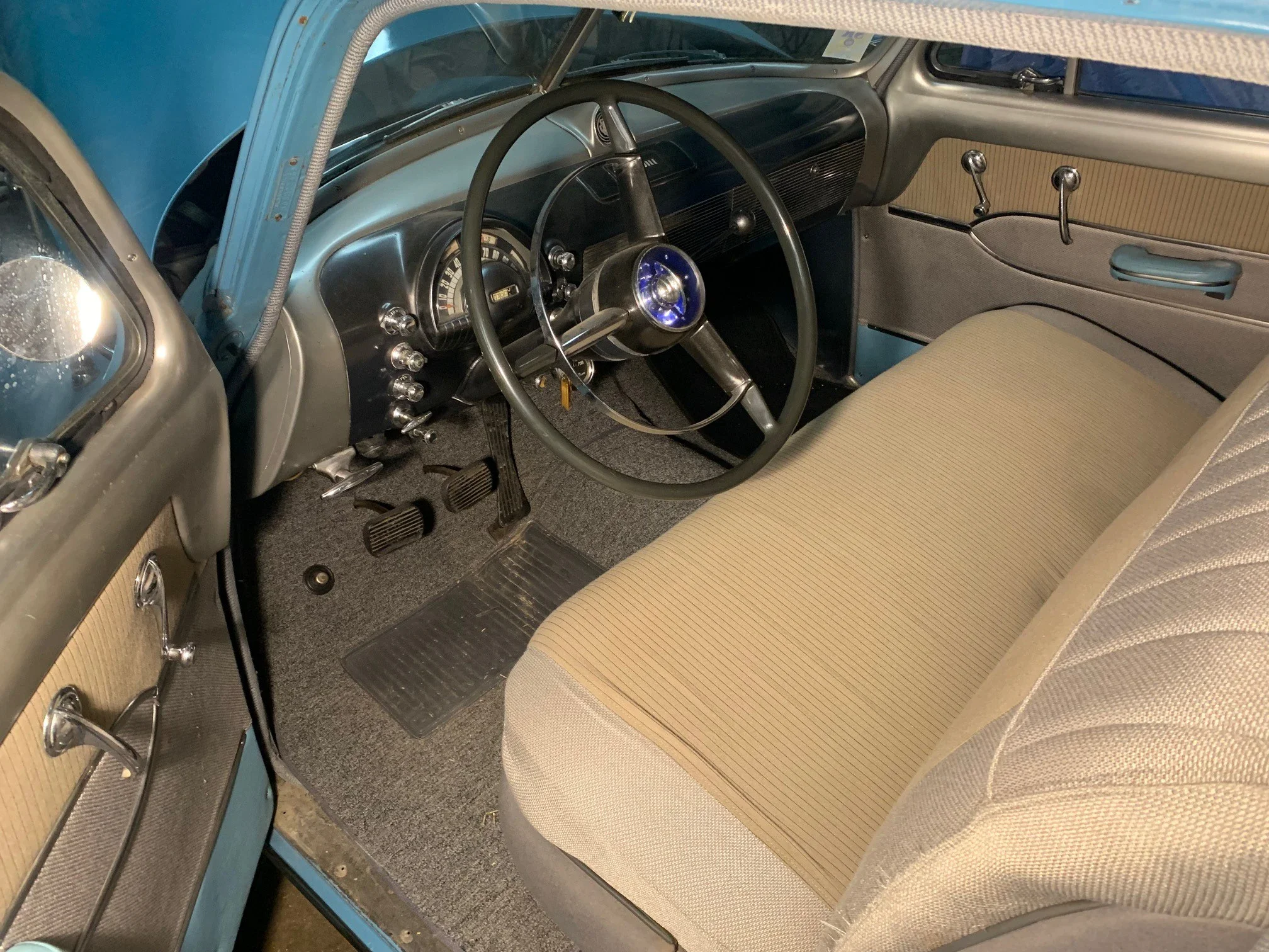 Oldsmobile-88-coupe-1950-Blue-Beige-7