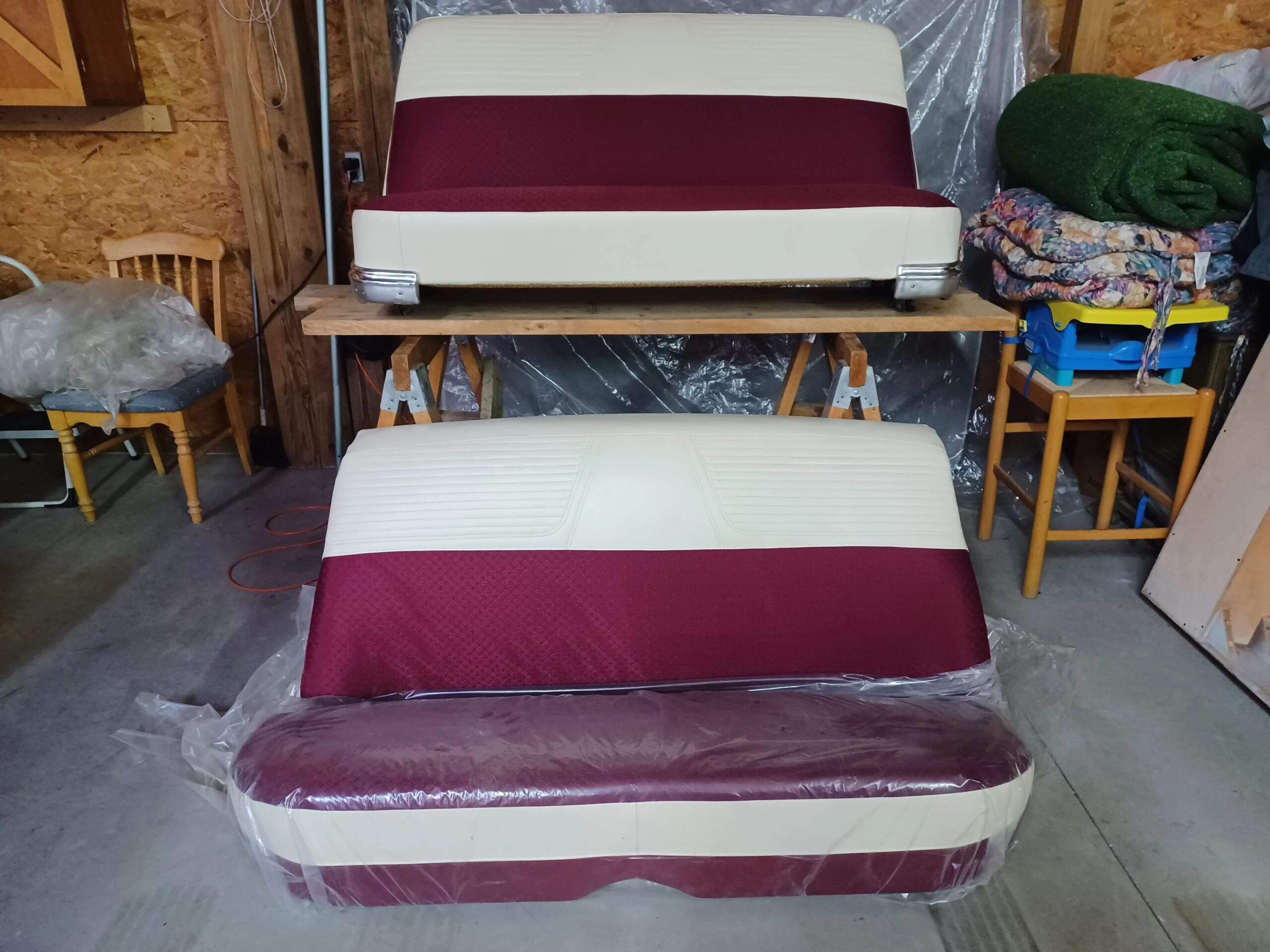 Oldsmobile-88-lss-1957-Burgundy-Off-White-20