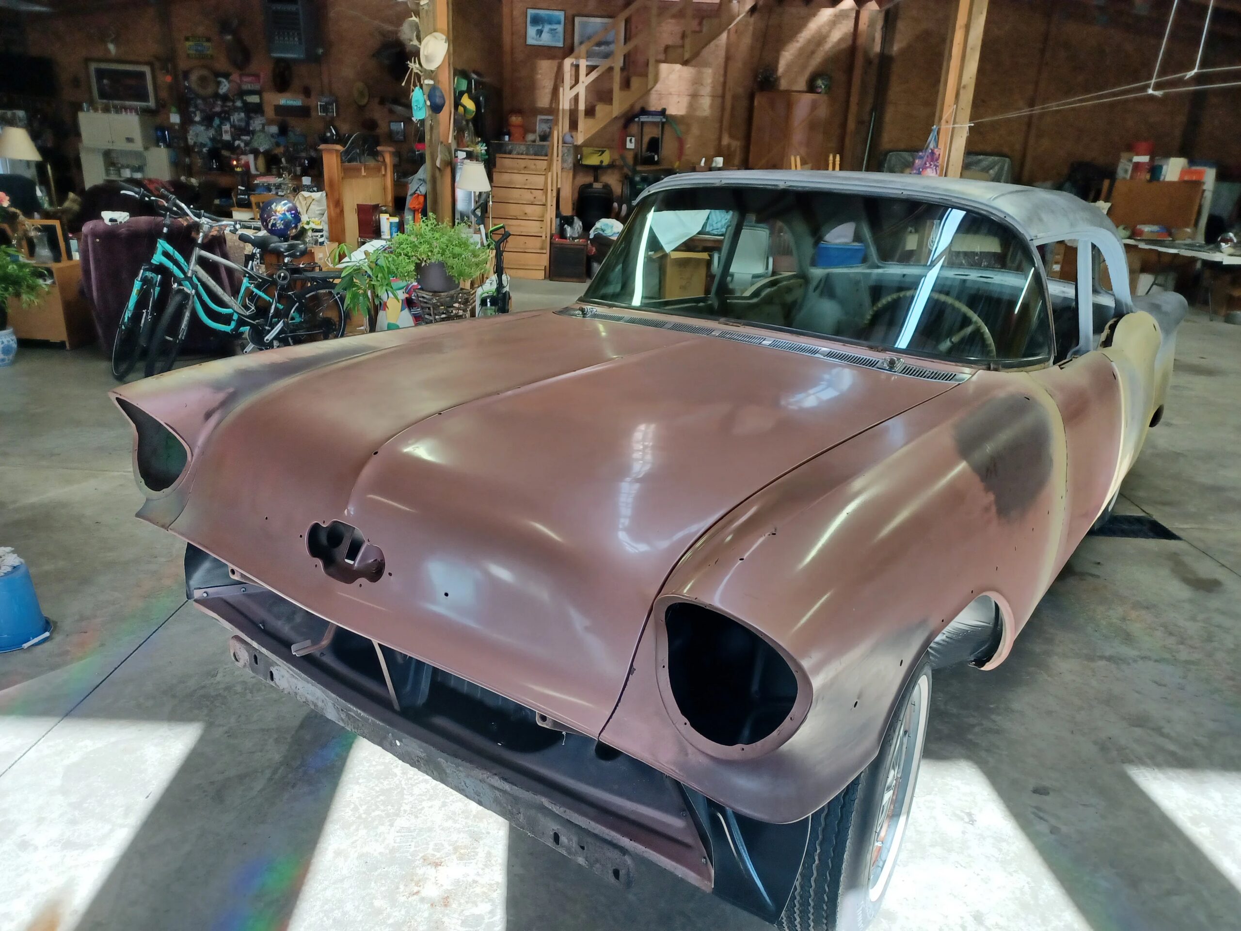 Oldsmobile-88-lss-1957-Burgundy-Off-White-21