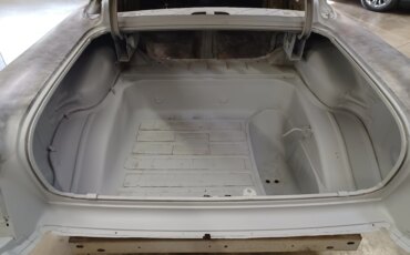 Oldsmobile-88-lss-1957-Burgundy-Off-White-5