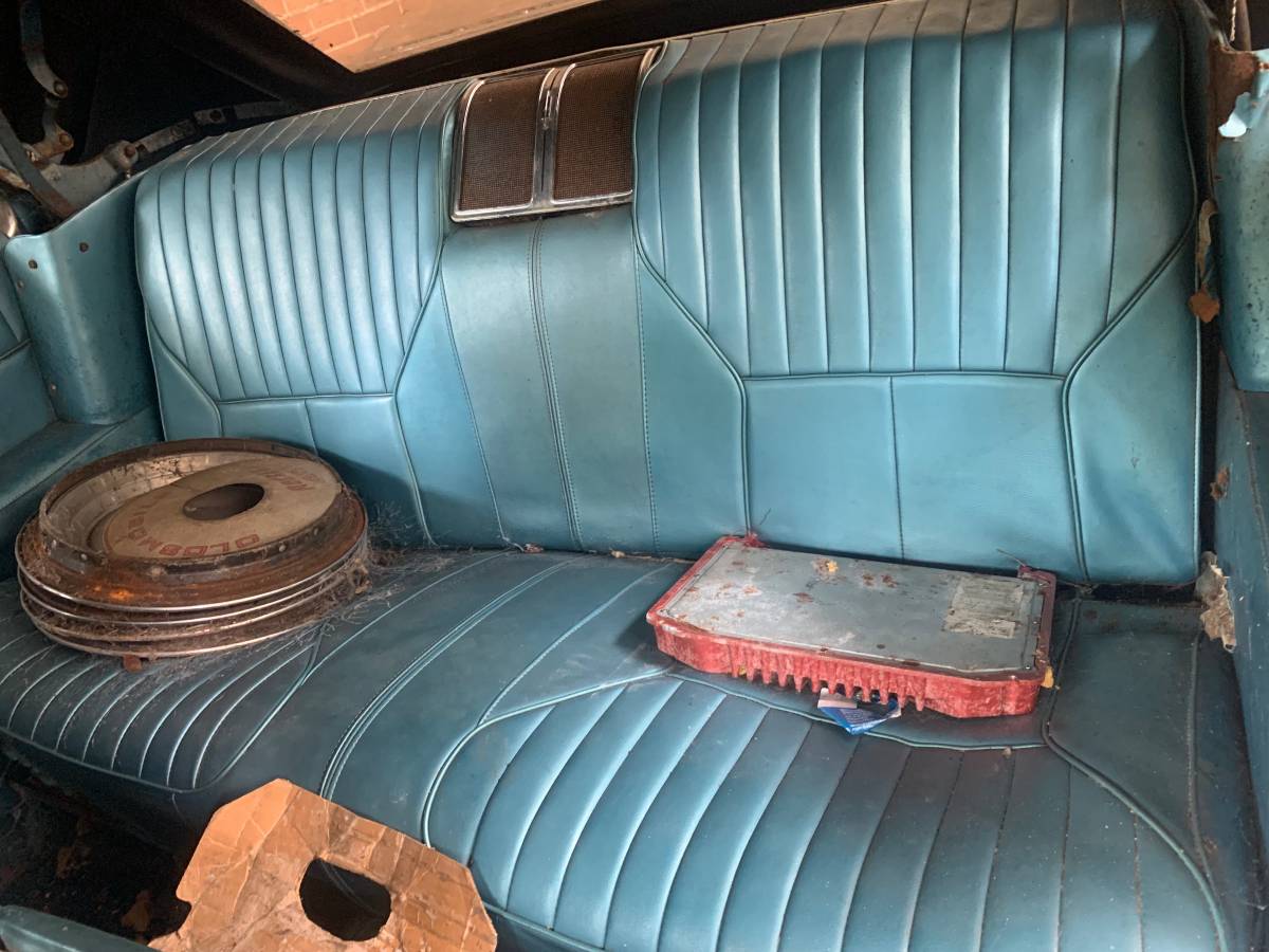 Oldsmobile-98-1969-2