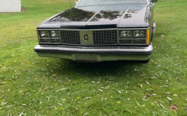 Oldsmobile-98-1978-black-3