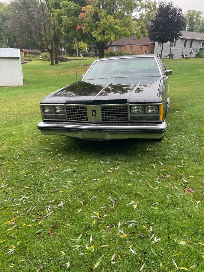Oldsmobile-98-1978-black-3