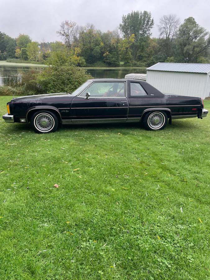 Oldsmobile-98-1978-black-7