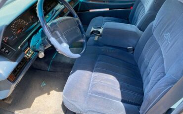 Oldsmobile-98-1992-white-3