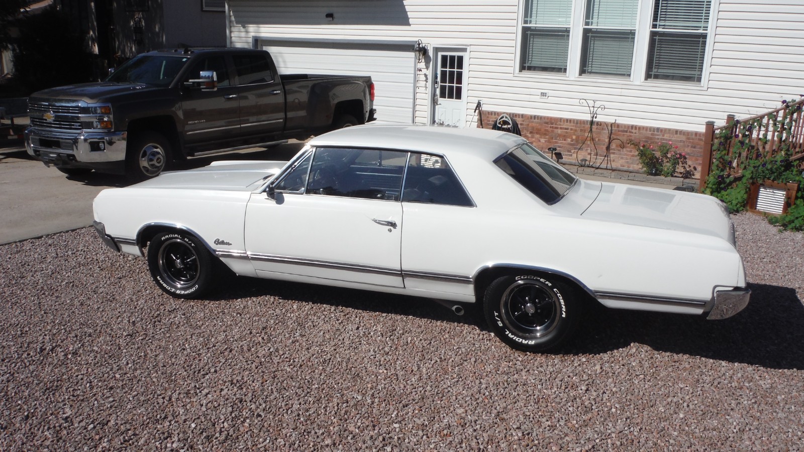 Oldsmobile-Cutlass-1965-Coupe-1