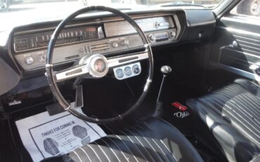 Oldsmobile-Cutlass-1965-Coupe-19