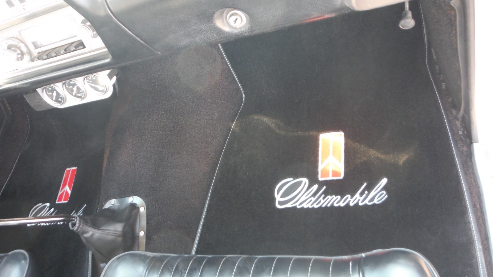 Oldsmobile-Cutlass-1965-Coupe-4