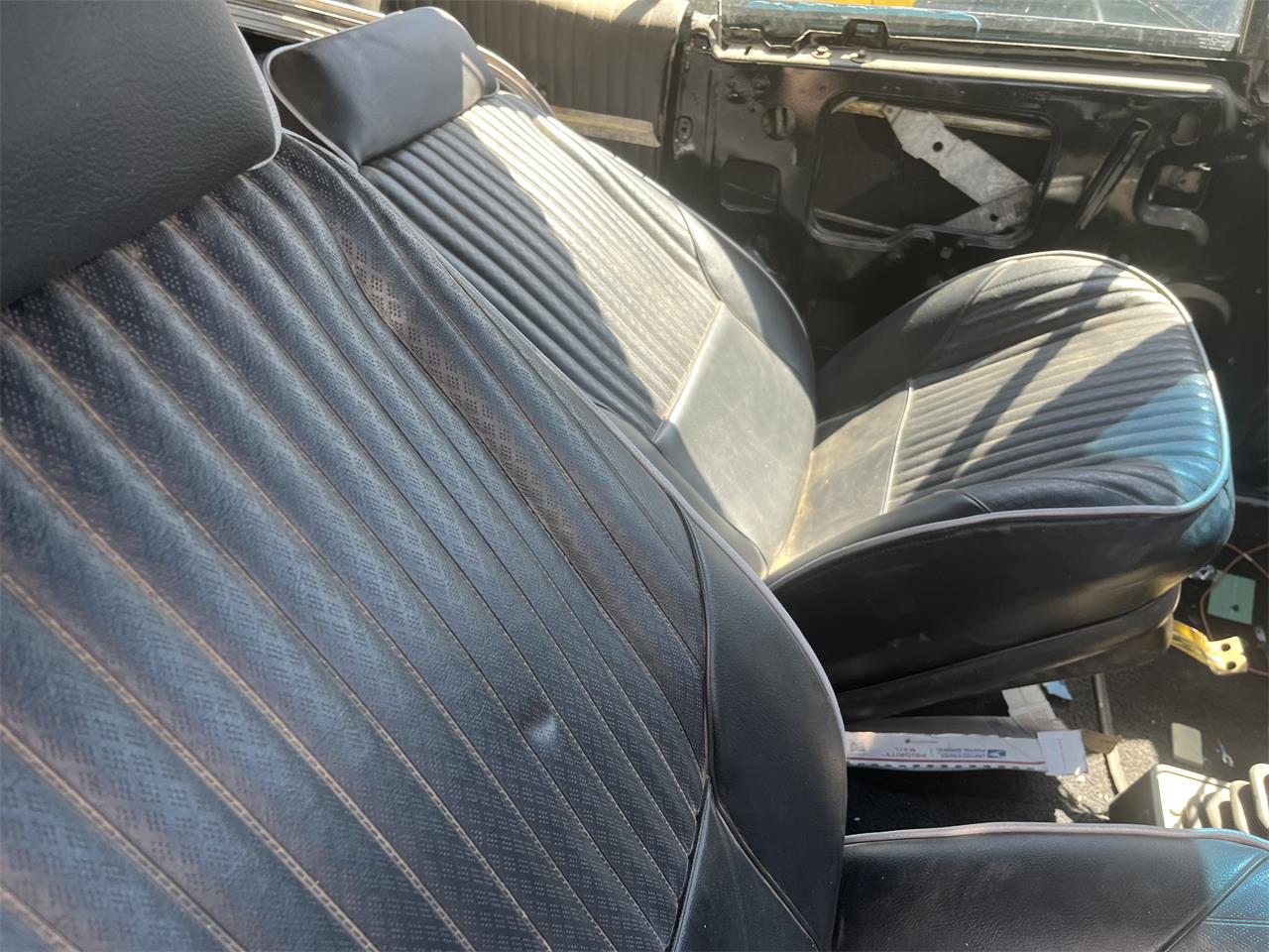 Oldsmobile-Cutlass-1968-Black-Black-19