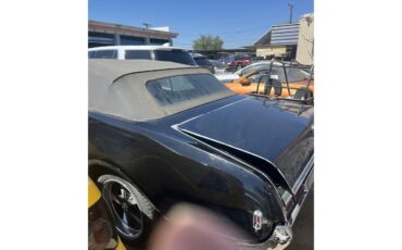 Oldsmobile-Cutlass-1968-Black-Black-21