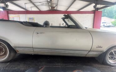 Oldsmobile-Cutlass-1970-Convertible-9