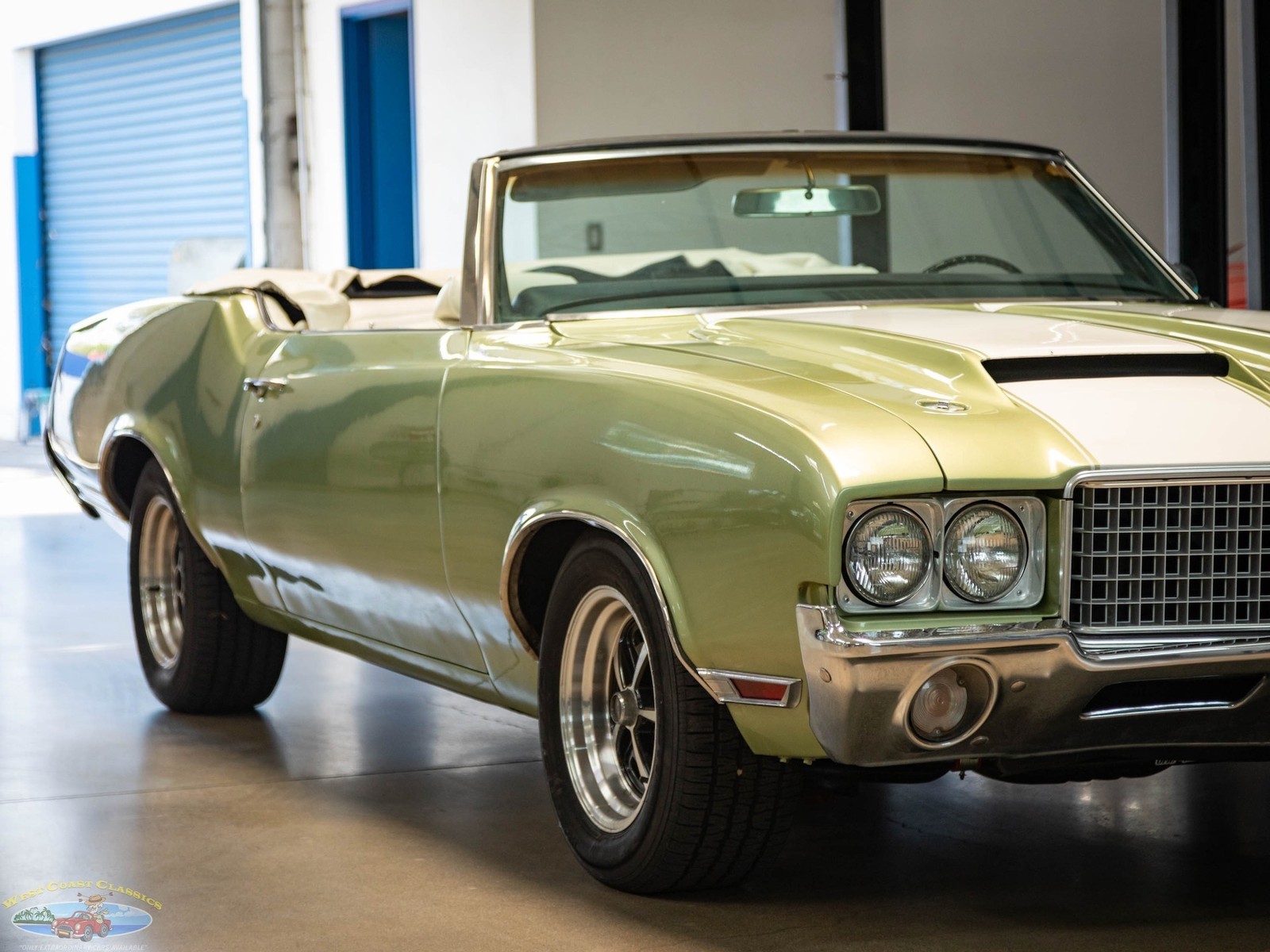 Oldsmobile-Cutlass-1971-2-Door-Convertible-11