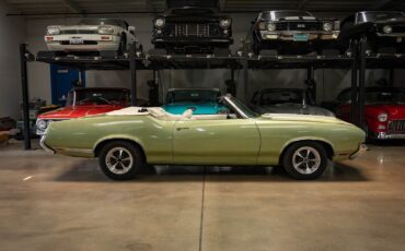 Oldsmobile-Cutlass-1971-2-Door-Convertible-2
