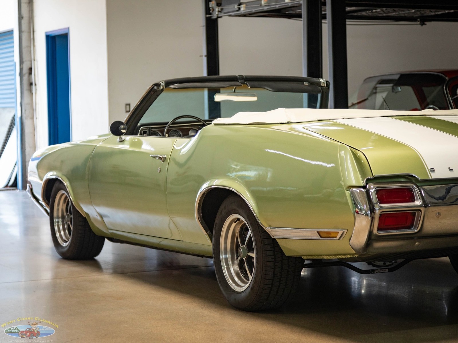 Oldsmobile-Cutlass-1971-2-Door-Convertible-22